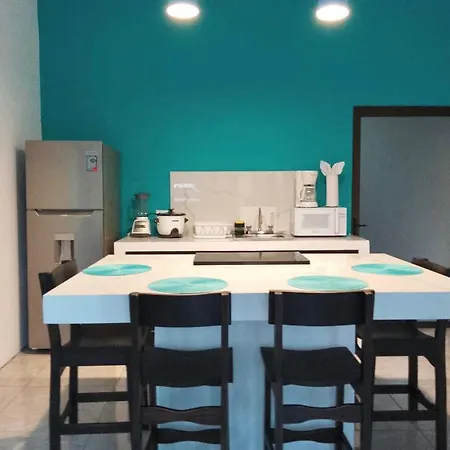 Cahuita Apartment By Angie Exterior foto