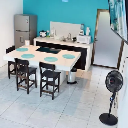 Cahuita Apartment By Angie Exterior foto